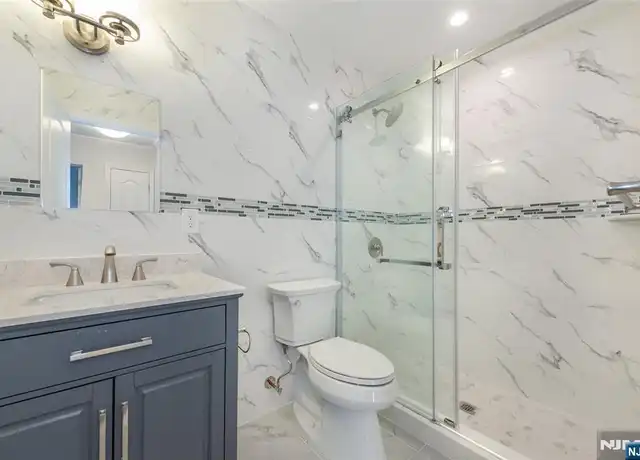 Property at 190 Main St Unit 2C, Ridgefield Park, NJ, 07660, 1 bed, 1 bath, [object Object]