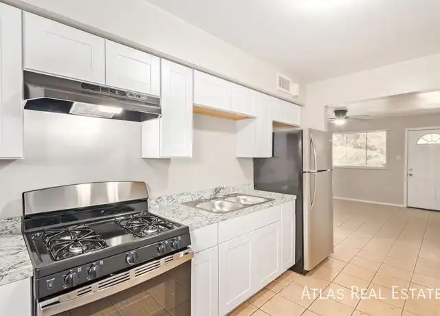 Property at 2204 W Vista Ave Unit 01, Phoenix, AZ, 85021, 2 beds, 1 bath, [object Object]