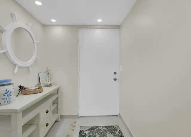 Property at 450 Egret Cir #9207, Delray Beach, FL, 33444, 2 beds, 2 baths, [object Object]