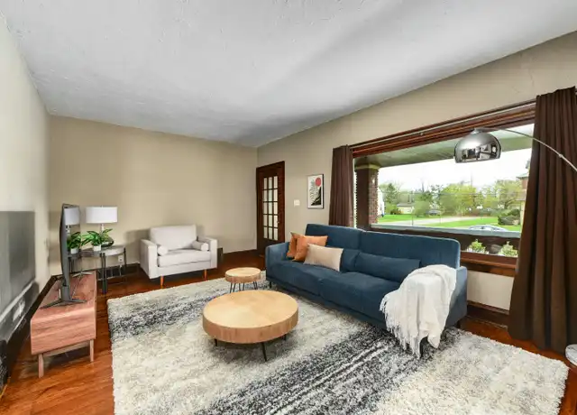 Property at 2523 E 124th St Unit 1, Cleveland, OH, 44120, 2 beds, 1 bath, [object Object]