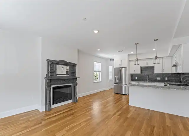Property at 48 Water St Unit 1, North Andover, MA, 01845, 1 bed, 1 bath, [object Object]