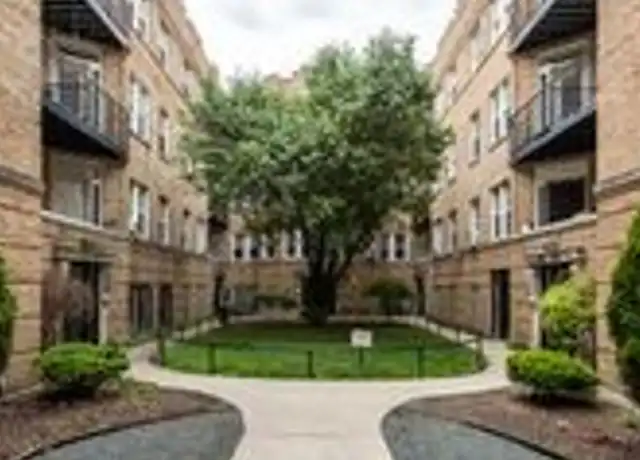 Property at 1832 N Humboldt Blvd Unit 2B, Chicago, IL, 60647, 3 beds, 1 bath, [object Object]