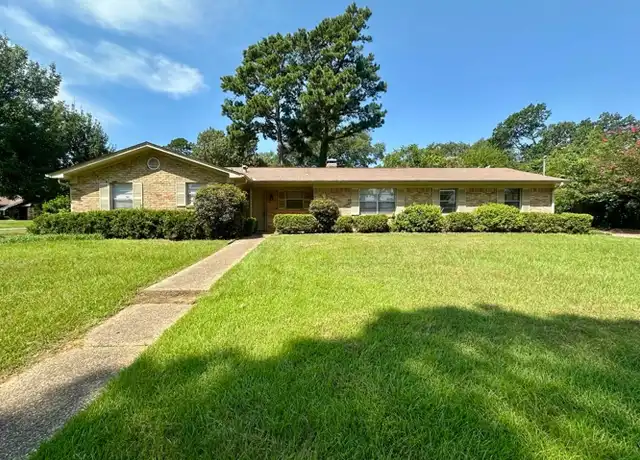 Property at 2023 S Tipton Ave, Tyler, TX, 75701, 4 beds, 2 baths, [object Object]