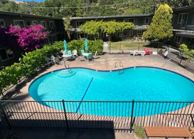 Property at 2555 Sir Francis Drake Blvd Unit 11, Fairfax, CA, 94930, 1 bed, 1 bath, [object Object]