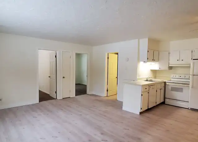 Property at 2500 Holiday Rd Unit 2, Traverse City, MI, 49686, 2 beds, 1 bath, [object Object]