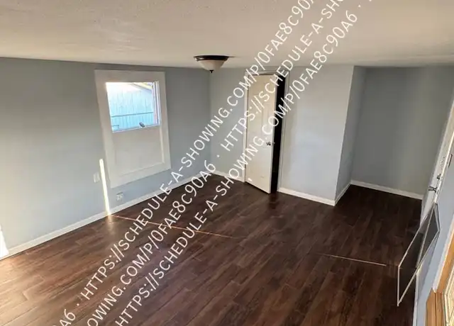Property at 403 E 3rd St Unit 2, Hope, AR, 71801, 2 beds, 1 bath, [object Object]