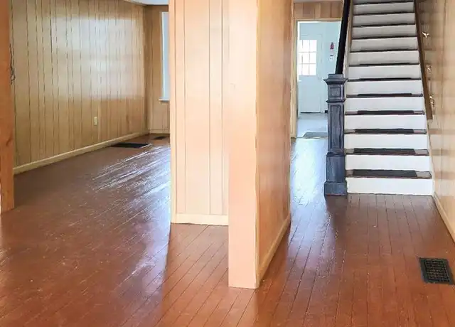 Property at 27 Chestnut St, Lebanon, PA, 17042, 3 beds, 1 bath, [object Object]