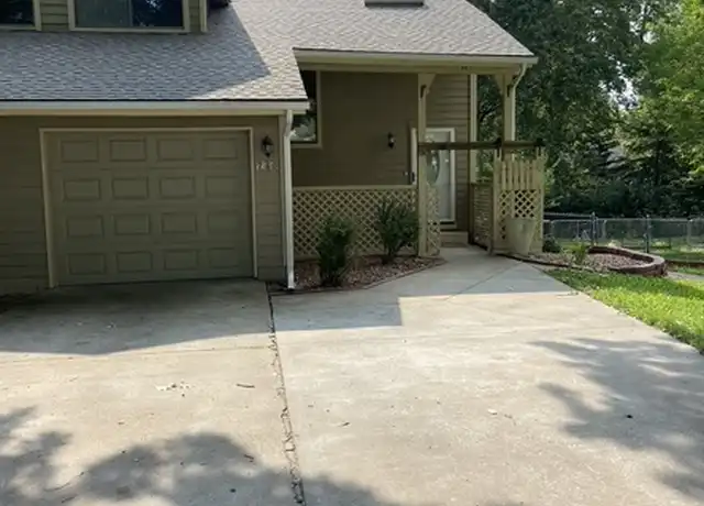 Property at 748 SE Claremont Ct, Lees Summit, MO, 64063, 3 beds, 1.5 baths, [object Object]