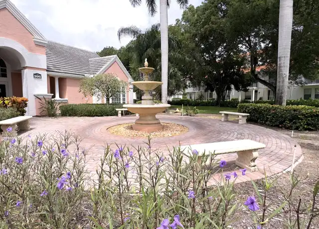 Property at 1000 Crystal Way Unit G, Delray Beach, FL, 33444, 2 beds, 2 baths, [object Object]