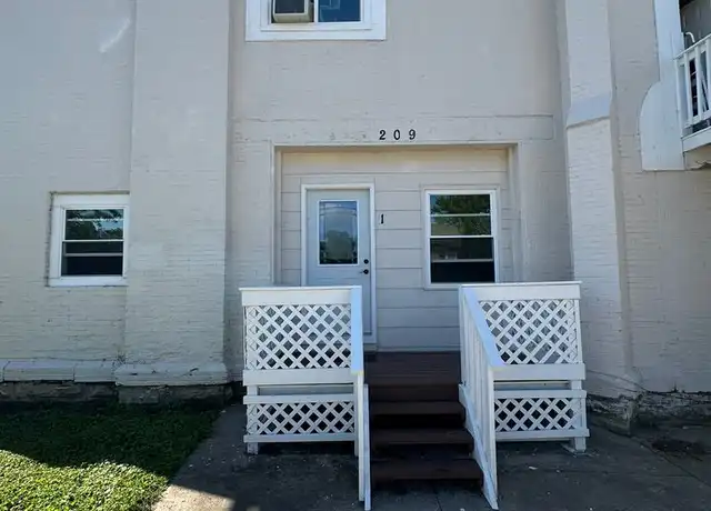 Property at 209 W Main St Unit 1, Lisbon, IA, 52253, 1 bed, 1 bath, [object Object]