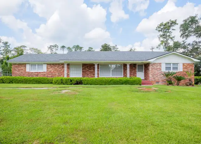 Property at 2310 Gornto Rd, Valdosta, GA, 31602, 3 beds, 2 baths, [object Object]
