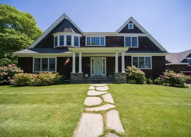 Property at 190 Coggeshall Ave, Newport, RI, 02840, 5 beds, 4.5 baths, [object Object]