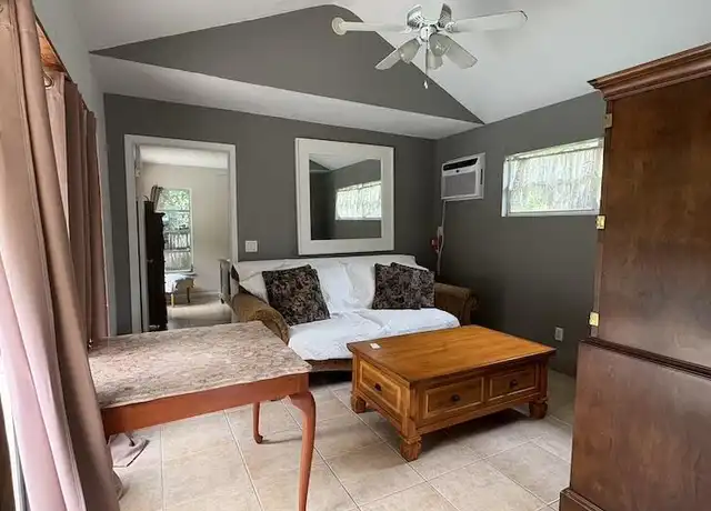 Property at 4949 Belvedere Rd Unit Pool House, Haverhill, FL, 33415, 1 bed, 1 bath, [object Object]