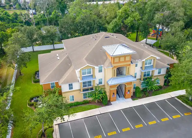 Property at Oviedo Town Centre - 450 Fontana Cir, Oviedo, FL, 32765, 1-4 bed, 1-3 bath, [object Object]