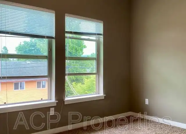 Property at 2524 Meridian St Unit 304, Bellingham, WA, 98225, 2 beds, 1 bath, [object Object]