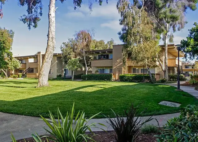 Photo of 700 Marlin Ave, Foster City, CA 94404