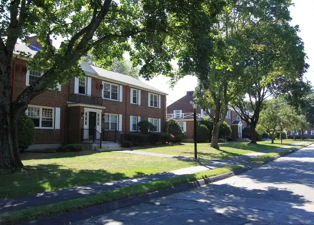 Property at 21 Captain Parker Arms Unit 21, Lexington, MA, 02421, 1 bed, 1 bath, [object Object]