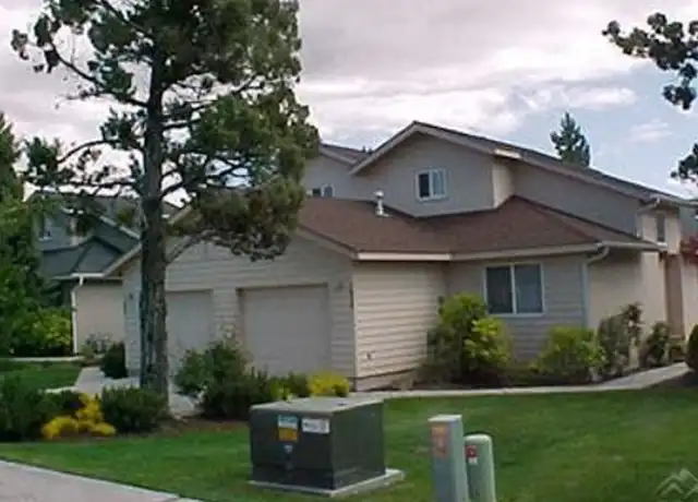 Property at 1037 NE Hidden Valley Dr Unit 1037, Bend, OR, 97701, 2 beds, 2 baths, [object Object]