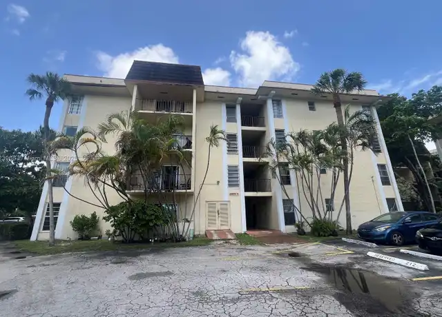 Property at 11905 NE 2nd Ave Unit C417, Miami, FL, 33161, 2 beds, 1.5 baths, [object Object]