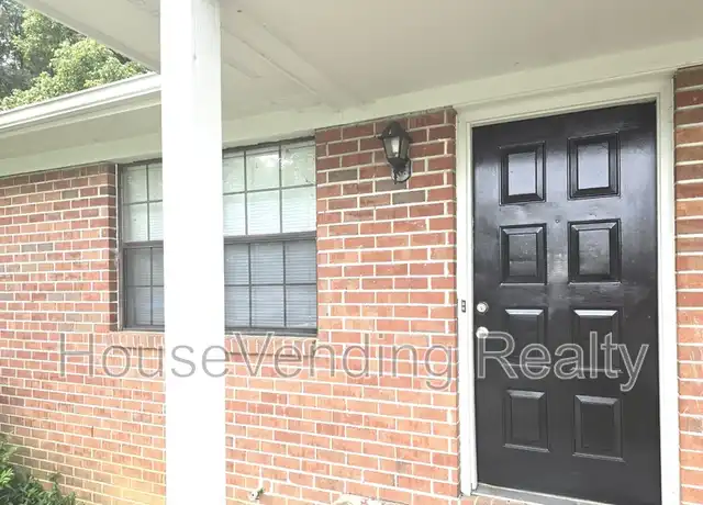 Property at 1905 Meadowview Ln, Knoxville, TN, 37932, 2 beds, 1 bath, [object Object]