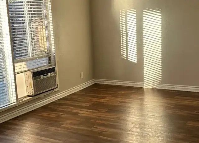 Photo of 7348 Neo St, Downey, CA 90241