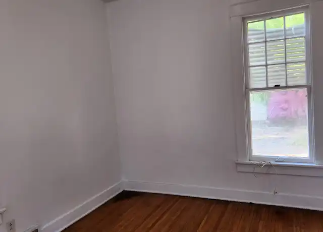 Property at 623 W William St, Decatur, IL, 62522, 1 bed, 1 bath, [object Object]