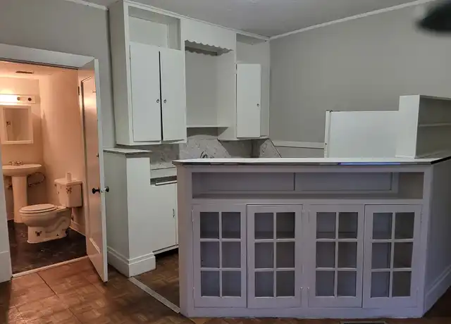 Property at 623 W William St, Decatur, IL, 62522, 1 bed, 1 bath, [object Object]