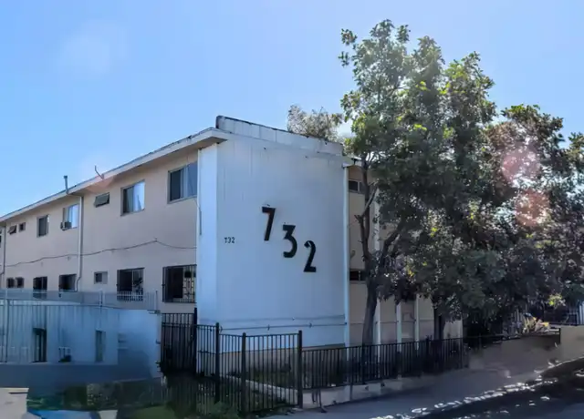 Property at 732 W Imperial Hwy Unit 01, Los Angeles, CA, 90044, 2 beds, 1 bath, [object Object]