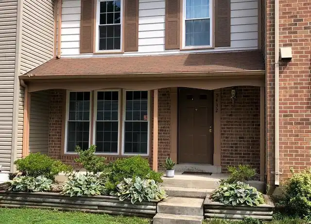 Property at 5432 New London Park Dr, Fairfax, VA, 22032, 3 beds, 3.5 baths, [object Object]
