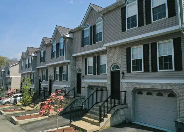 Property at 211 Katerina Dr, Monaca, PA, 15061, 2 beds, 1.5 baths, [object Object]