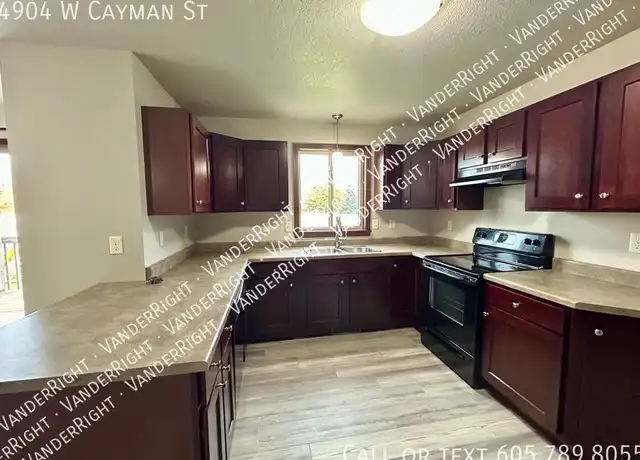 Property at 4904 W Cayman St, Sioux Falls, SD, 57107, 3 beds, 2.5 baths, [object Object]