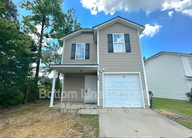 Property at 424 Winding Canyon Dr, Charlotte, NC, 28214, 4 beds, 2.5 baths, [object Object]