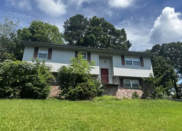 Property at 1923 Ridgecrest Dr, Knoxville, TN, 37918, 3 beds, 2.5 baths, [object Object]