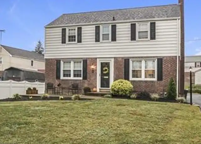 Property at 204 Pine Ridge Rd, Havertown, PA, 19083, 3 beds, 1.5 baths, [object Object]