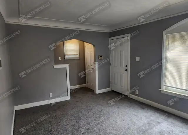 Property at 9692 E Outer Dr, Detroit, MI, 48213, 5 beds, 3 baths, [object Object]