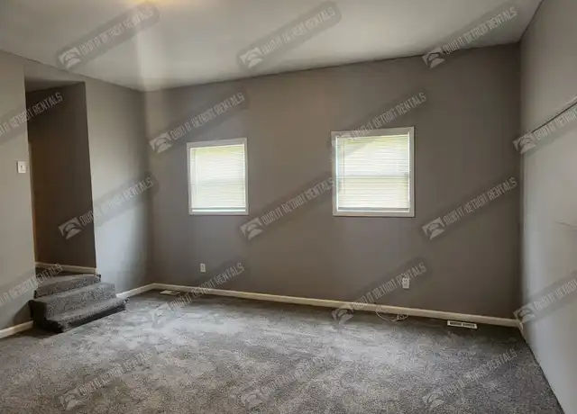 Property at 9692 E Outer Dr, Detroit, MI, 48213, 5 beds, 3 baths, [object Object]