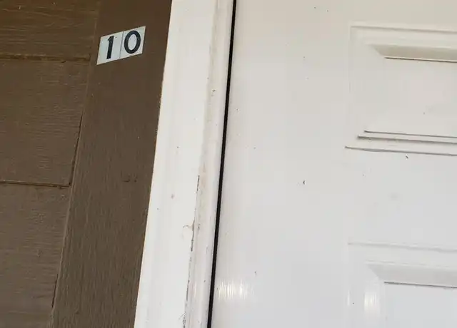 Property at 845 W Madison St Unit 10, Franklin, KY, 42134, 2 beds, 1 bath, [object Object]