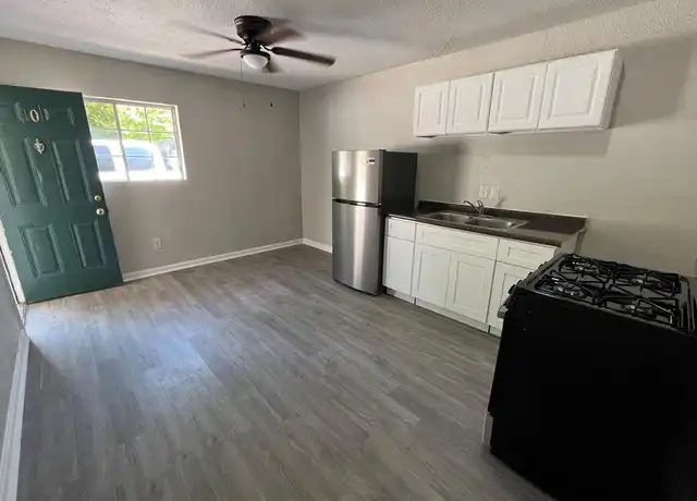 Property at 4831 Sycamore Ave Unit 8b, Pasadena, TX, 77503, 1 bed, 1 bath, [object Object]