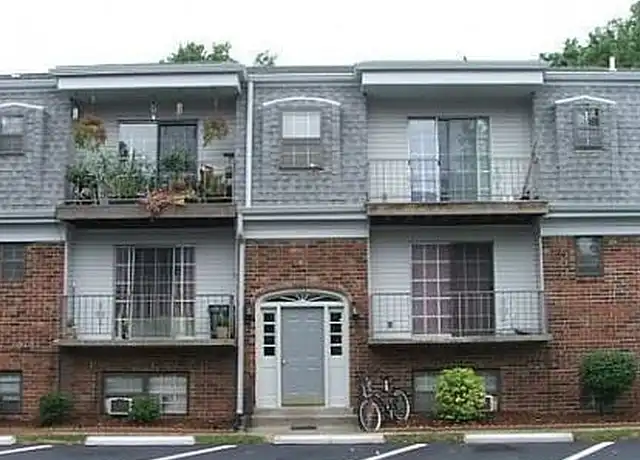 Property at 9612 Westport Rd, Louisville, KY, 40241, 2 beds, 1 bath, [object Object]