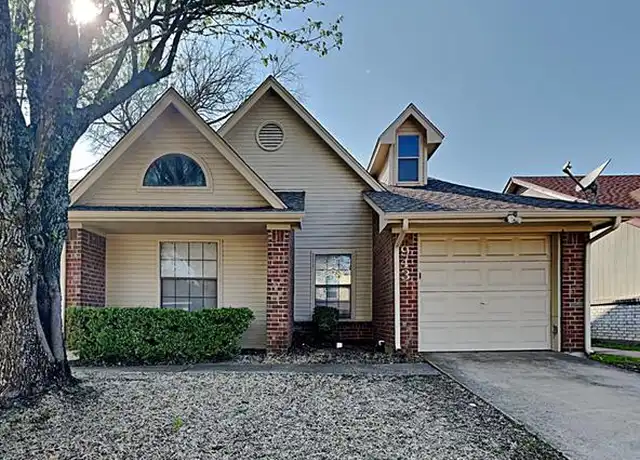 Property at 943 Gaynor Ave, Duncanville, TX, 75137, 3 beds, 2 baths, [object Object]