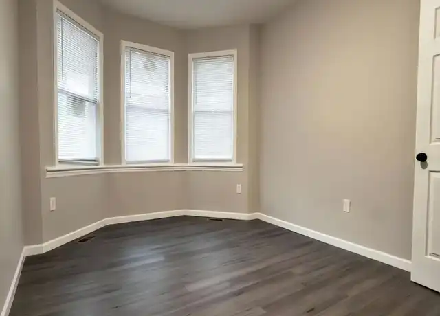 Property at 23 Bayview Ave, Jersey City, NJ, 07305, 3 beds, 1 bath, [object Object]