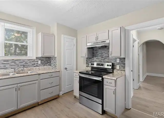 Property at 10194 Imperial Dr, Saint Louis, MO, 63136, 2 beds, 1 bath, [object Object]
