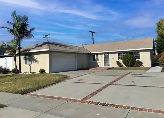 Property at 14332 Thunderbird Cir, Huntington Beach, CA, 92647, 4 beds, 2 baths, [object Object]
