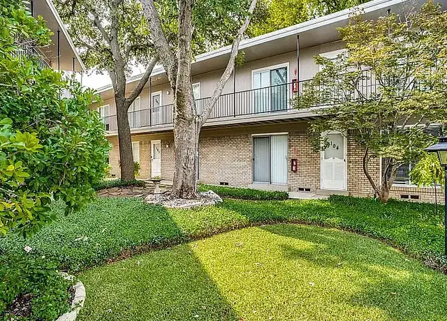Photo of 3810 Inwood Rd, Dallas, TX 75209