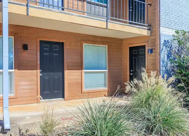 Property at Social House - 200 E Lakewood St, Nacogdoches, TX, 75965, 2 beds, 1 bath, [object Object]