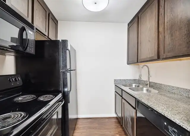 Property at 214 W 17th St Unit 10, Houston, TX, 77008, 0 beds, 1 bath, [object Object]