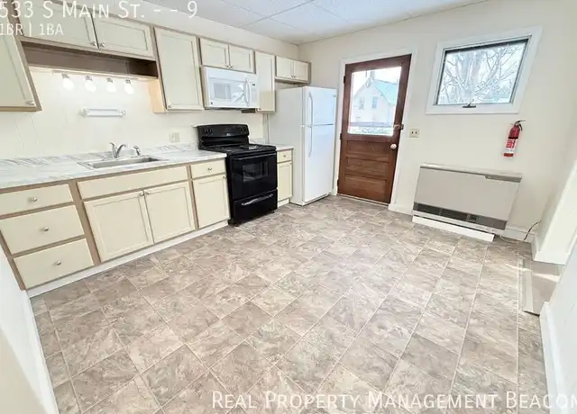 Property at 533 S Main St Unit 9, White River Junction, VT, 05001, 1 bed, 1 bath, [object Object]