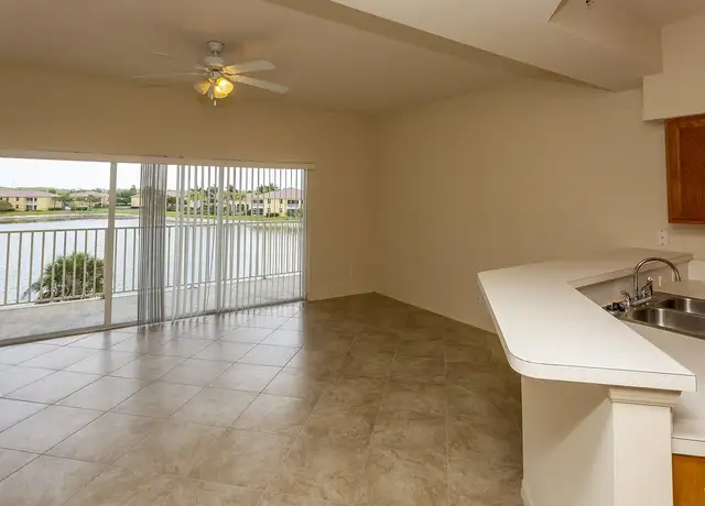 Photo of 4400 Cortina Cir, Fort Myers, FL 33916