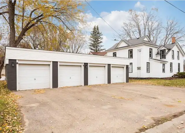 Property at 438 3rd Ave W Unit 2, Shakopee, MN, 55379, 1 bed, 1 bath, [object Object]