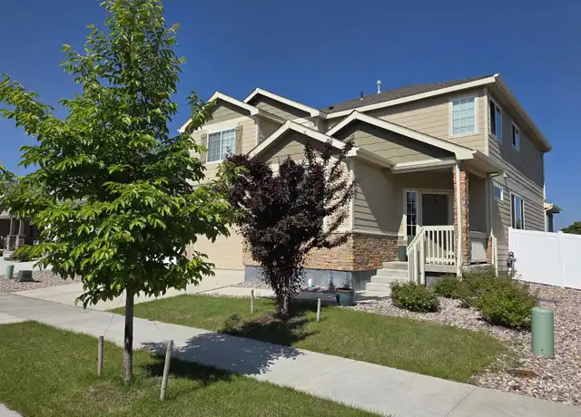 Property at 1613 106th Ave, Greeley, CO, 80634, 4 beds, 3 baths, [object Object]
